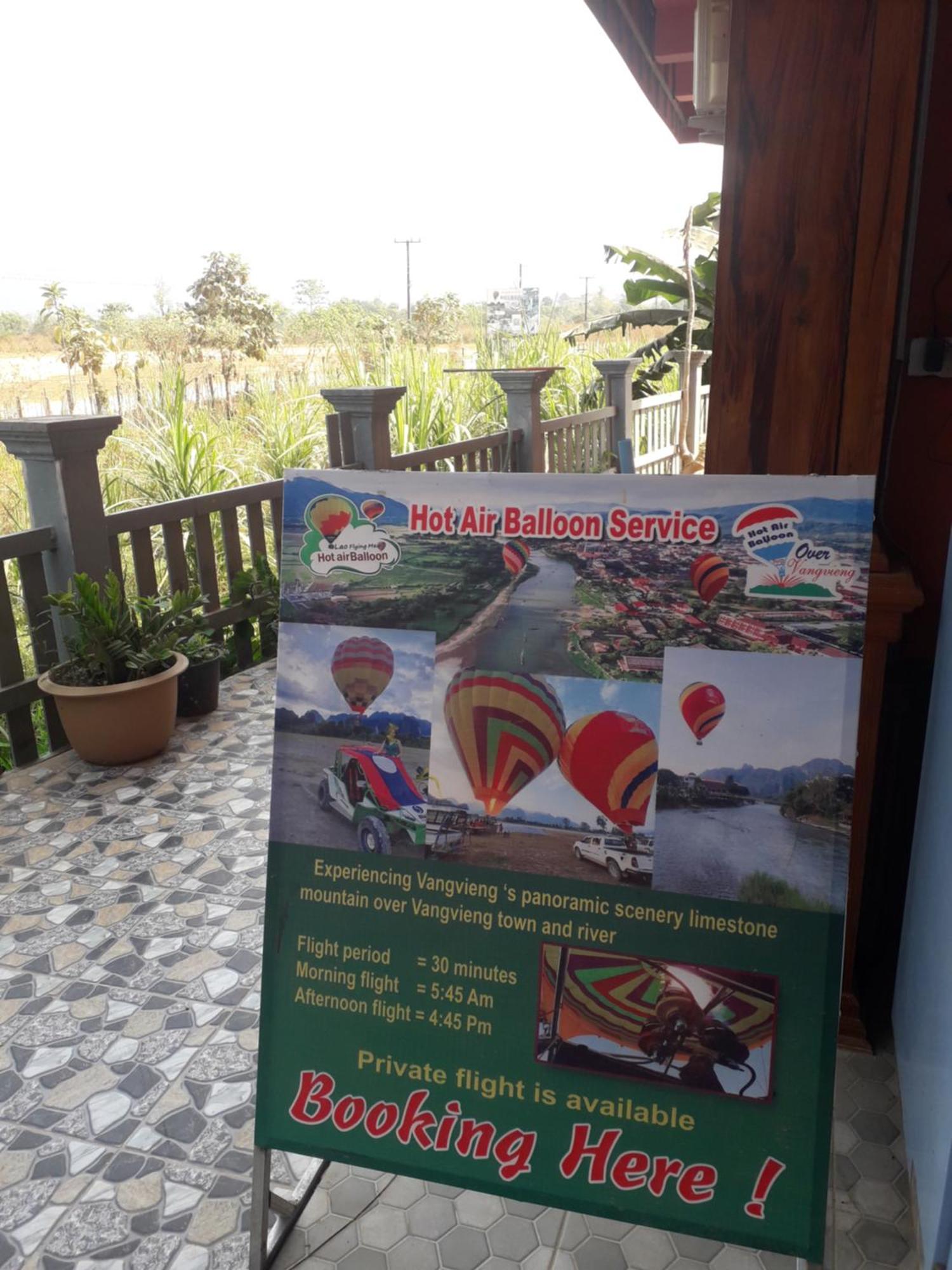 Dd Guesthouse Vang Vieng Esterno foto